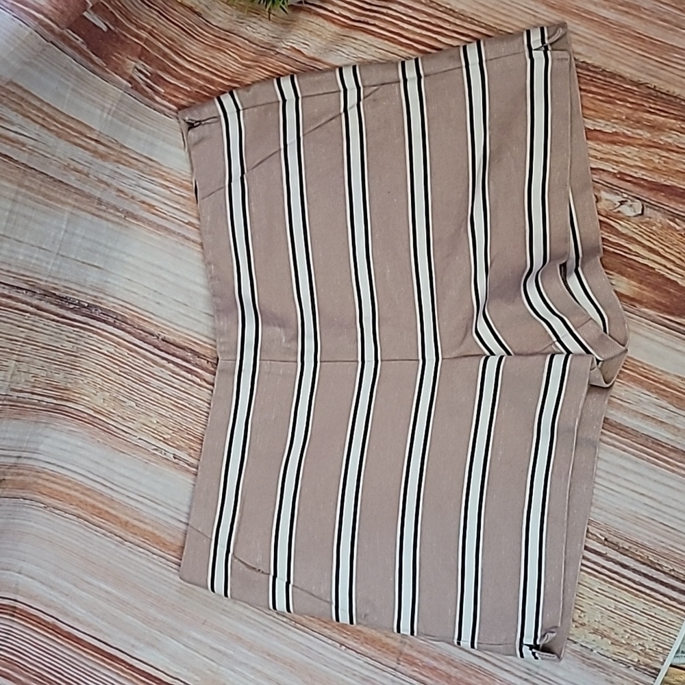 LOFT striped flat front shorts